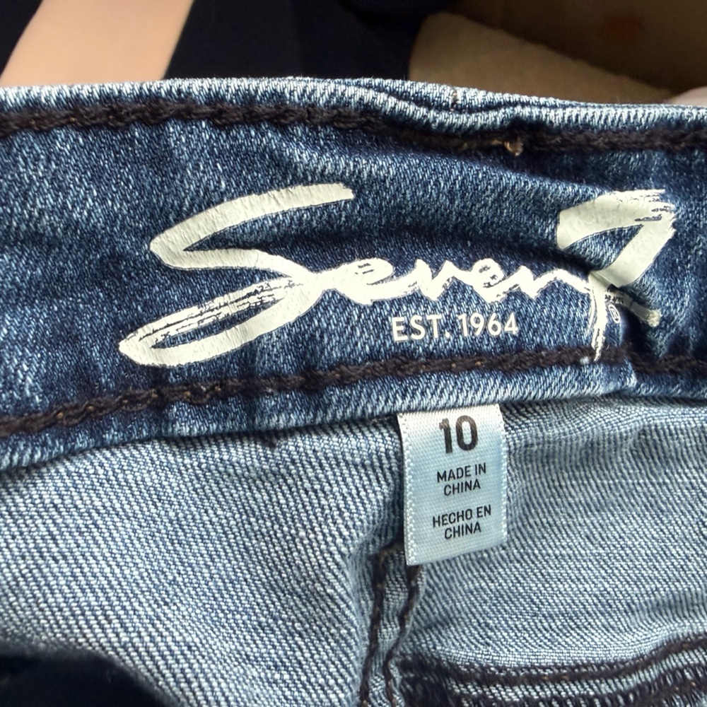 Women's Seven7 Weekend Short - Size 10 - Picture 4 of 5